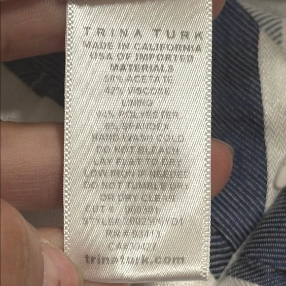 (R) TRINA TURK Navy and White Striped Pants, size  6 - Picture 12 of 14